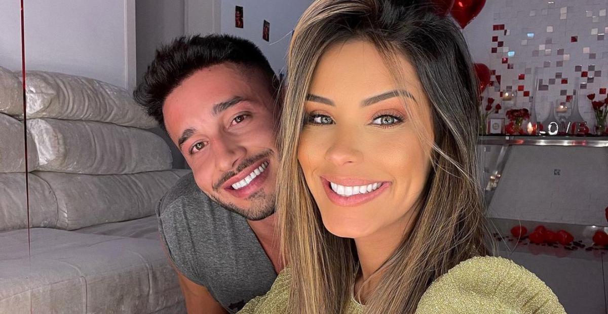 Ivy Moraes celebra um aninho ao lado de seu namorado: ”365 dias apaixonada por você”