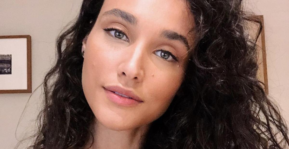 Débora Nascimento encerra gravações de nova série da Netflix