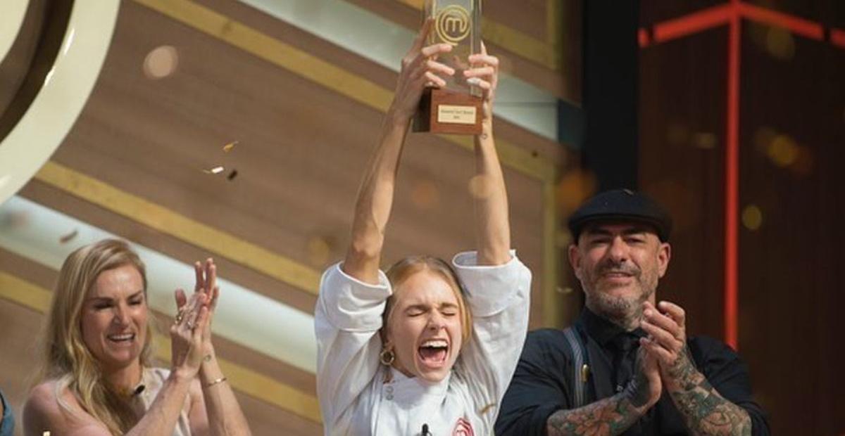 Com menu vegano, Isabella Scherer vence o MasterChef 2021 e comemora nas redes sociais