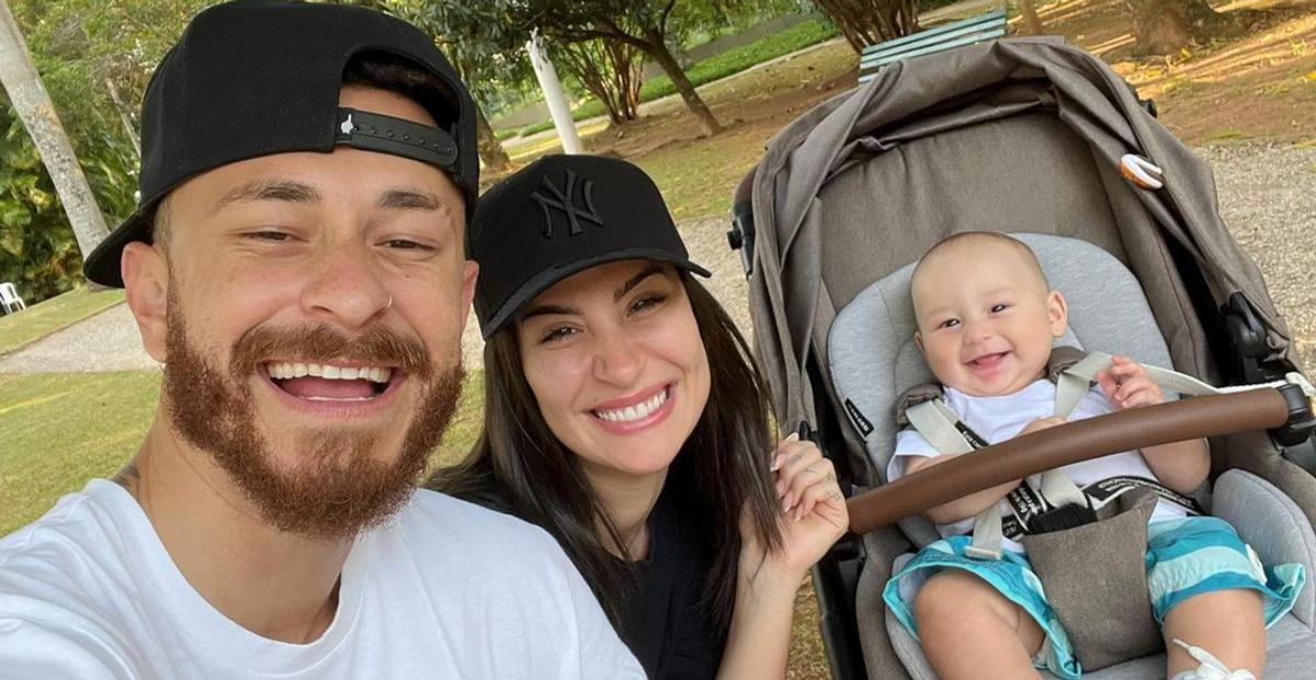 Bianca e Fred posam com Cris e brincam: ”Se não fossemos seus pais, seríamos seus amigos”