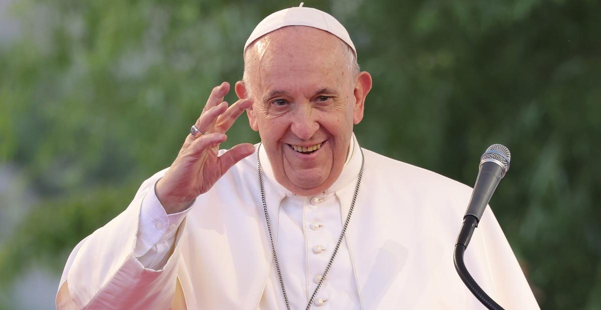 Papa Francisco completa 85 anos e recebe mensagens de felicitações dos fiéis