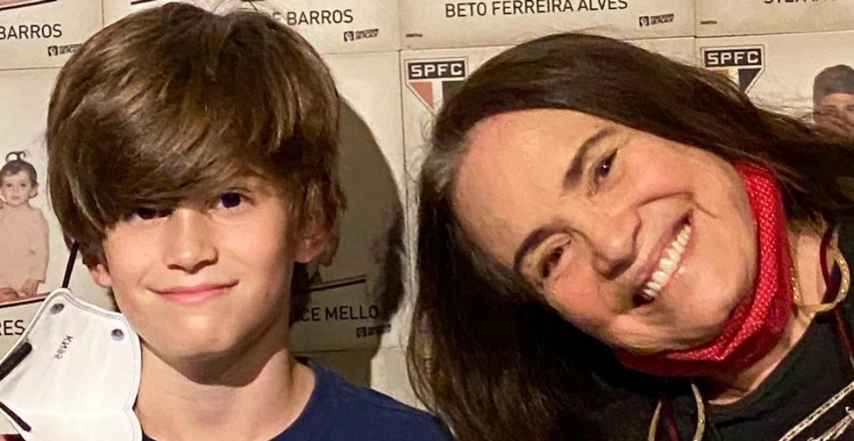 Regina Duarte comemora aniversário de 10 anos do neto: ”Eu te amo muito”