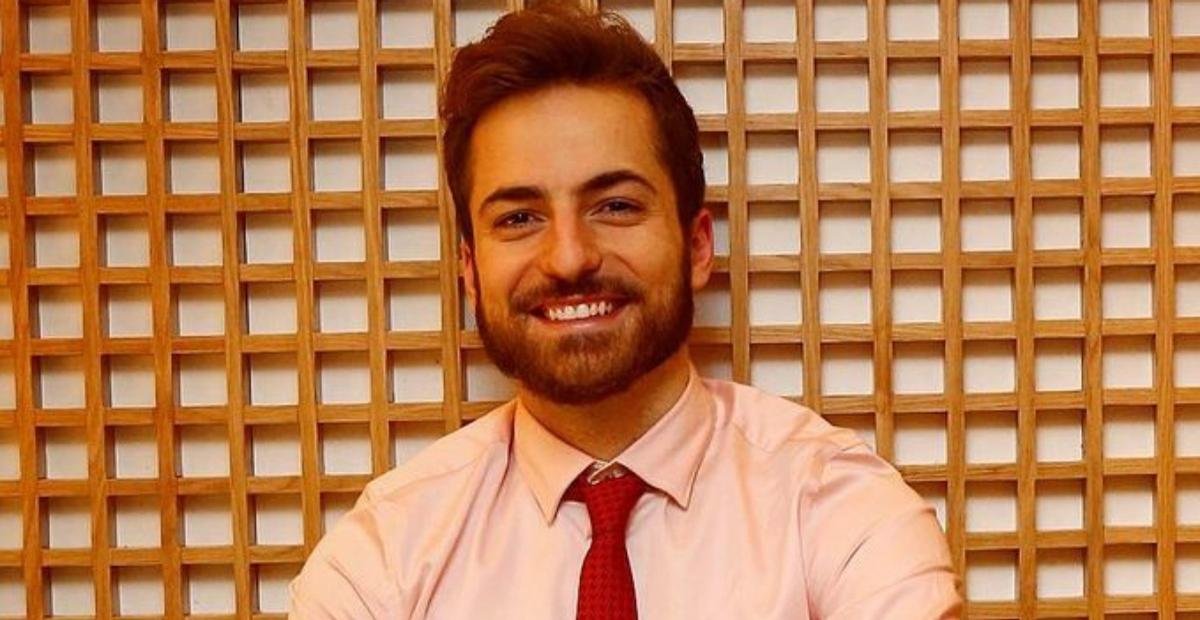 Thales Bretas, viúvo de Paulo Gustavo, mostra os filhos no aeroporto: ”Férias”