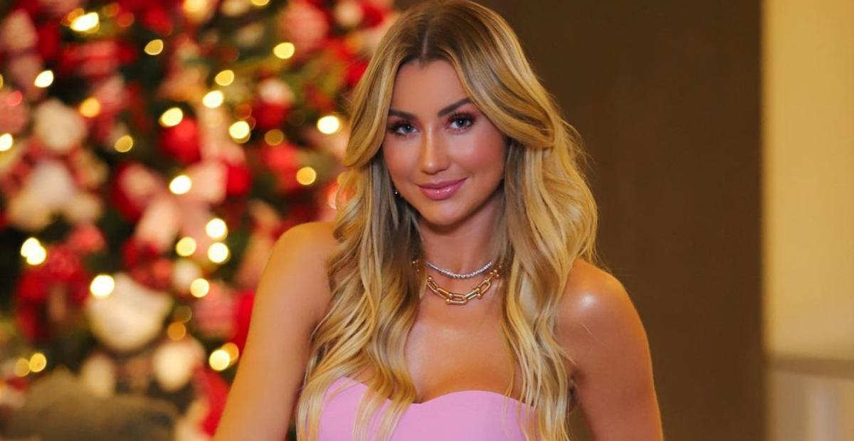 Ana Paula Siebert abre álbum de fotos da festa de Natal em família