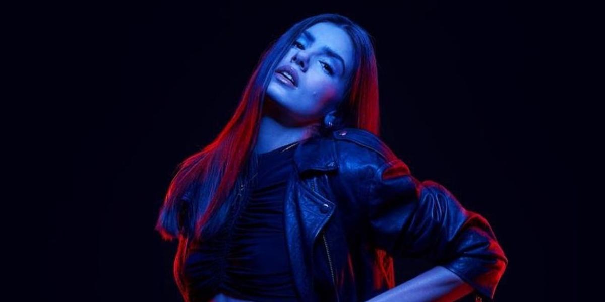 Camila Queiroz entra em negociação com à Globo para retornar em ‘Verdades Secretas 3’