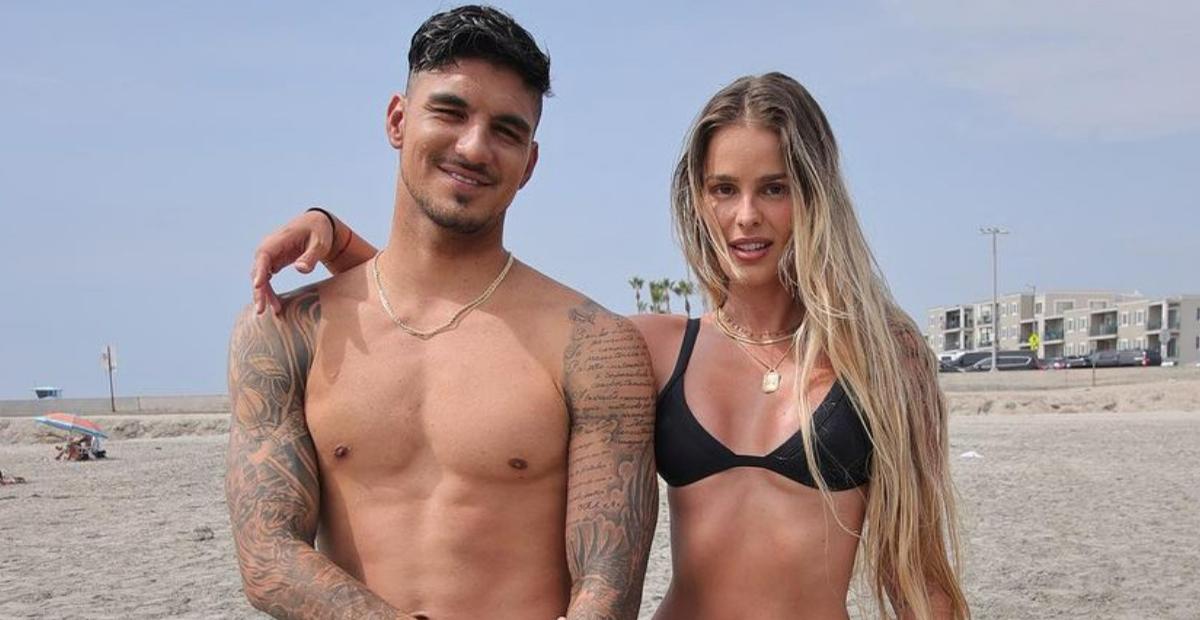 Gabriel Medina vive momento romântico ao lado de Yasmin Brunet