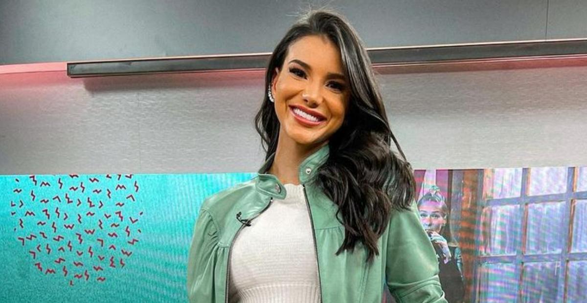 Jakelyne Oliveira aposta em look brilhante para evento e fãs elogiam: ”Maravilhosa como sempre!”