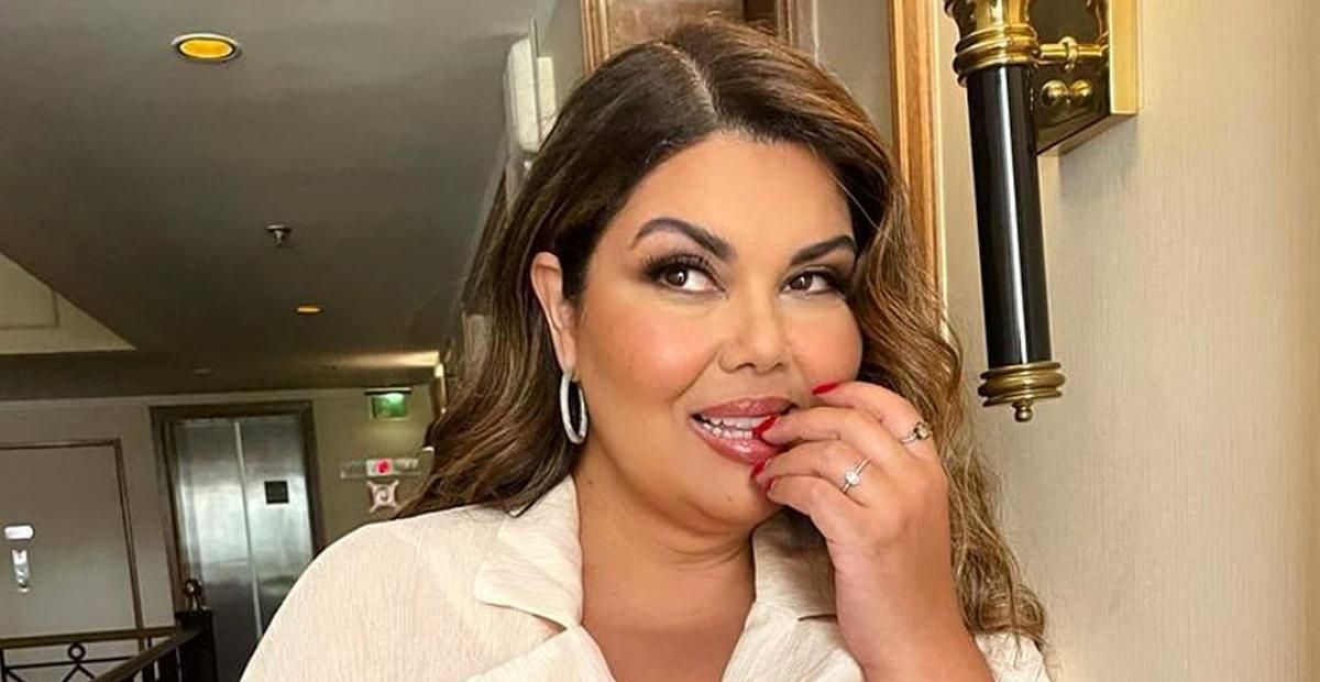 Fabiana Karla esbanja beleza ao apostar em look branco arrasador: ”Maravilhosa!”