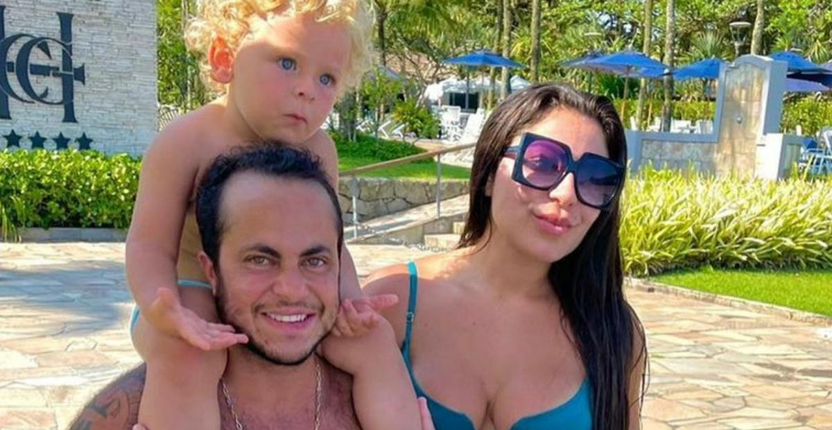 Thammy Miranda se derrete ao surgir ao lado da família: ”Todos os momentos com eles são perfeitos!”