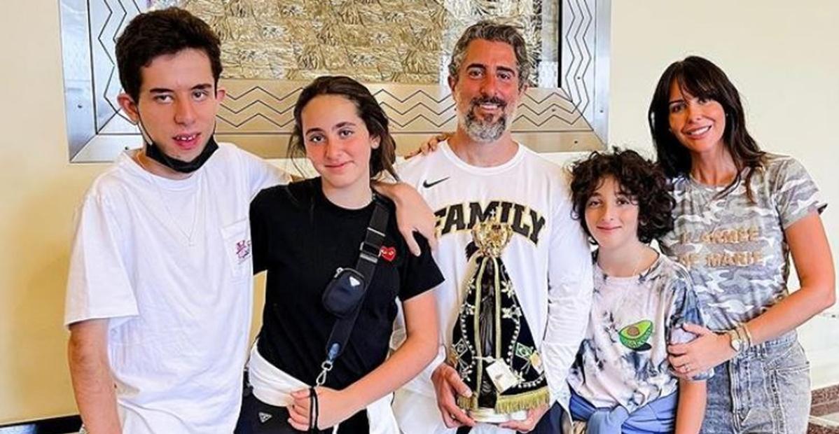 Suzana Gullo elogia Marcos Mion após peregrinação até Aparecida: ”Que orgulho de você”
