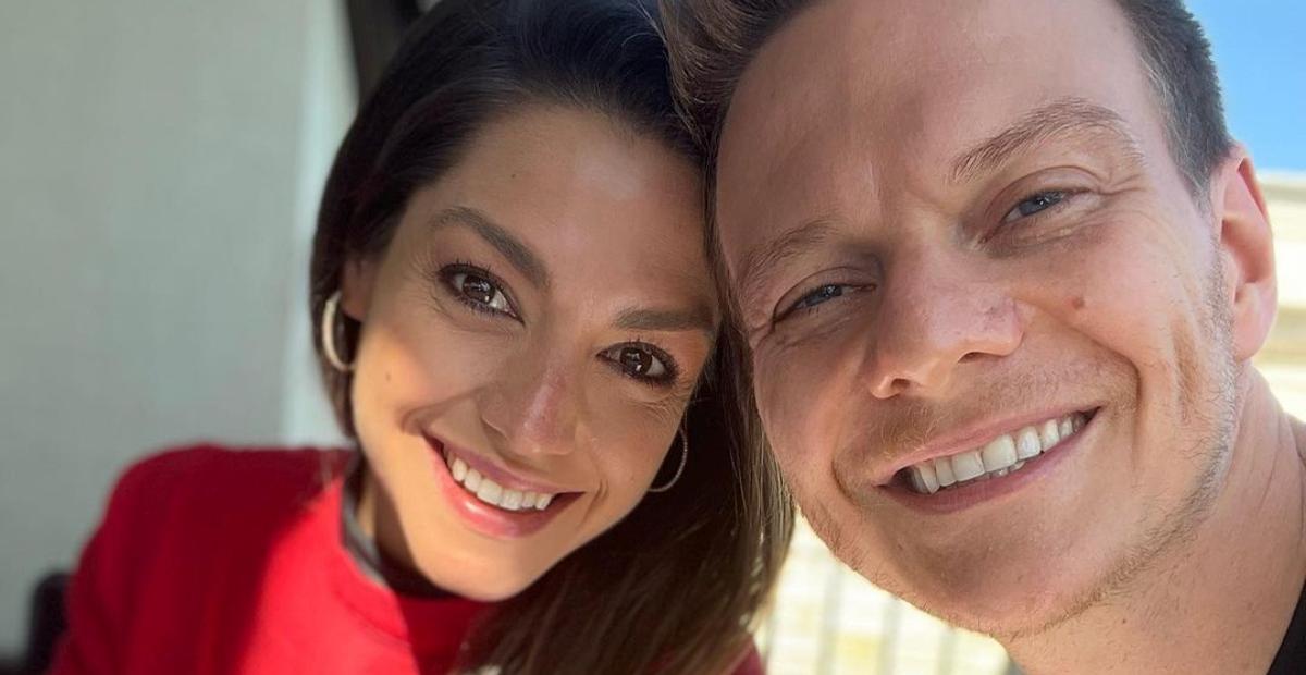 Thais Fersoza parabeniza Michel Teló pela vitória no The Voice Brasil