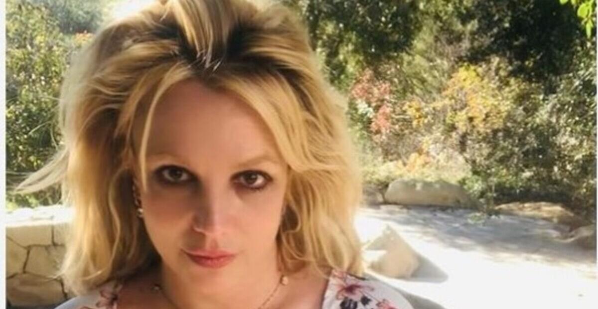 Britney Spears celebra Natal com o noivo Sam Asghari