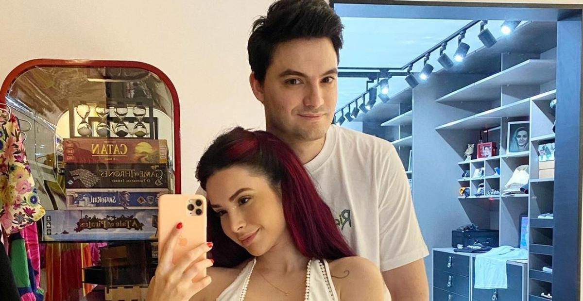 Felipe Neto anuncia fim do namoro com a influenciadora digital Bruna Gomes