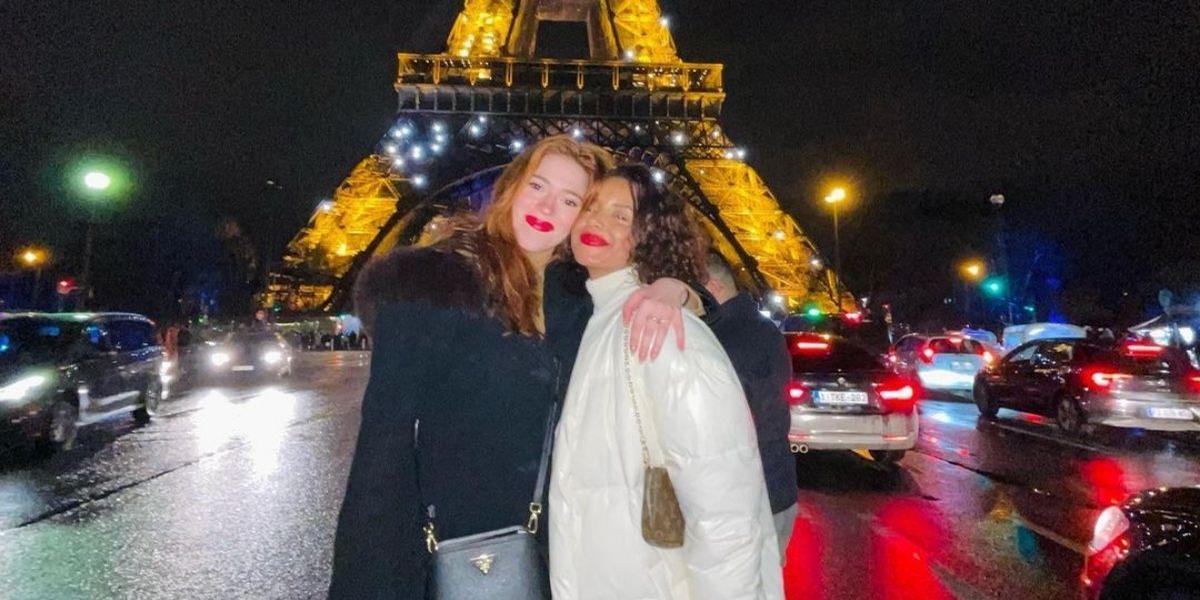 Ex-BBBs Gleici Damasceno e Ana Clara viajam juntas para Paris: “Melhor companhia”