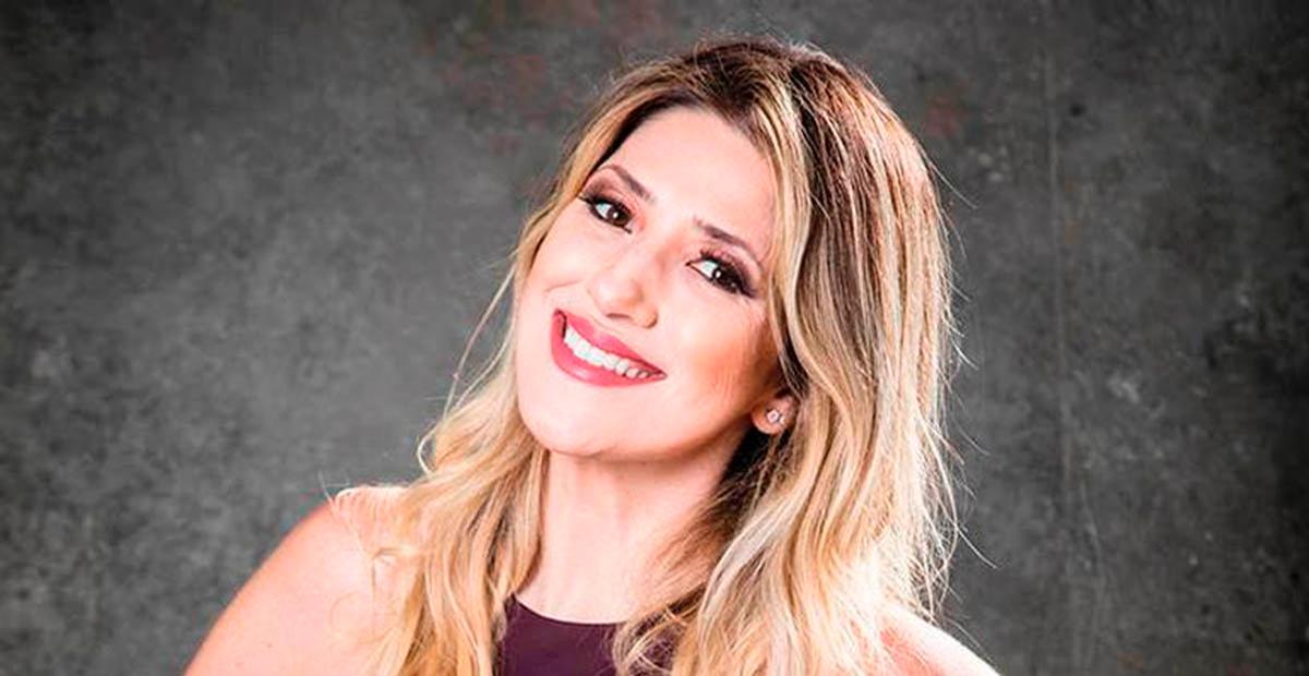 Dani Calabresa surpreende ao ser vista de biquíni fininho na praia: ”Tá demais!”