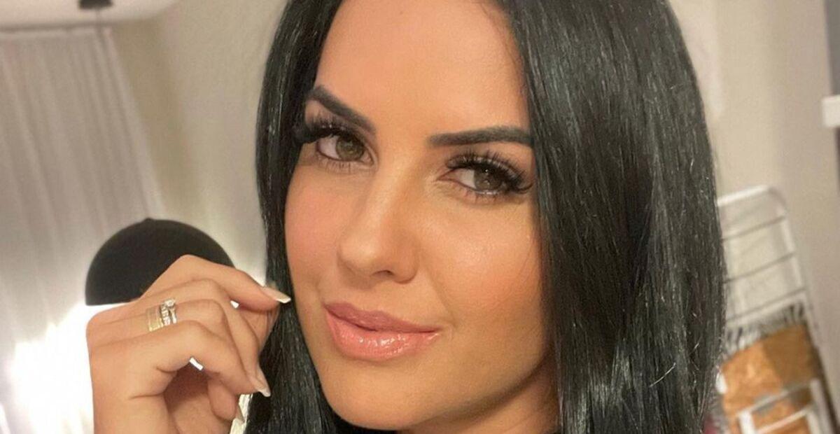 De biquíni fininho, Graciele Lacerda ostenta corpaço escultural: ”Simplesmente maravilhosa!”