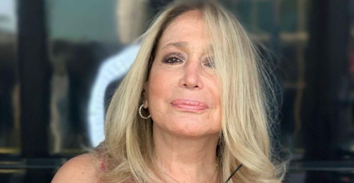 Aos 79 anos, Susana Vieira surge arrasadora de maiô em local paradisíaco
