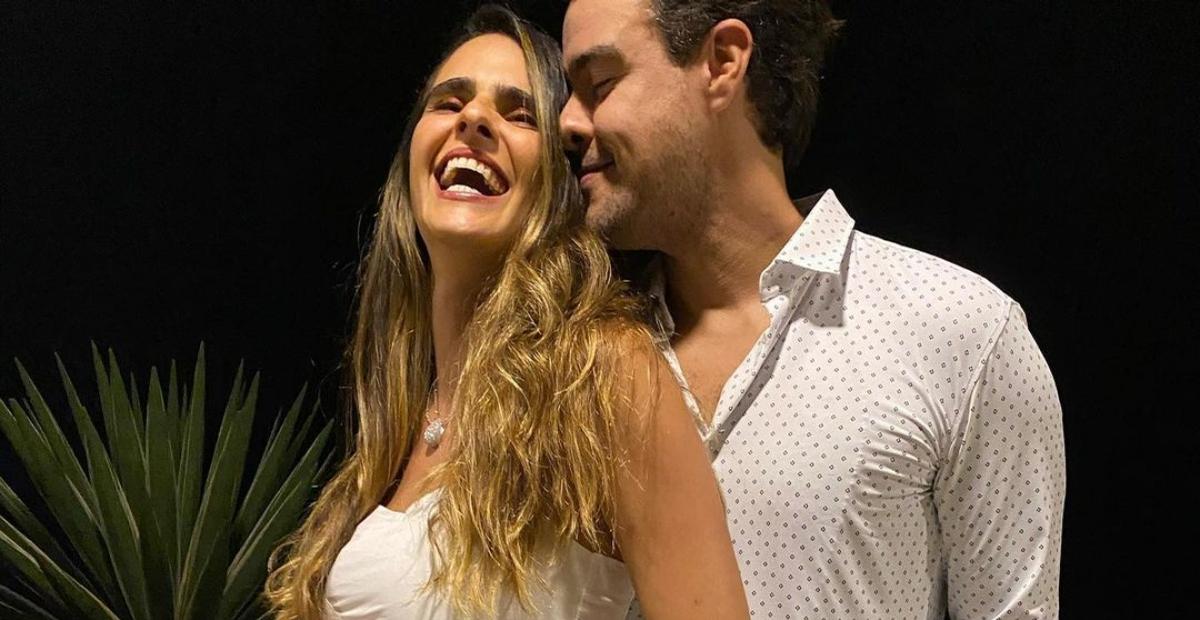Marcella Fogaça surge beijando Joaquim Lopes e faz declaração: ”Eu te amo infinito”