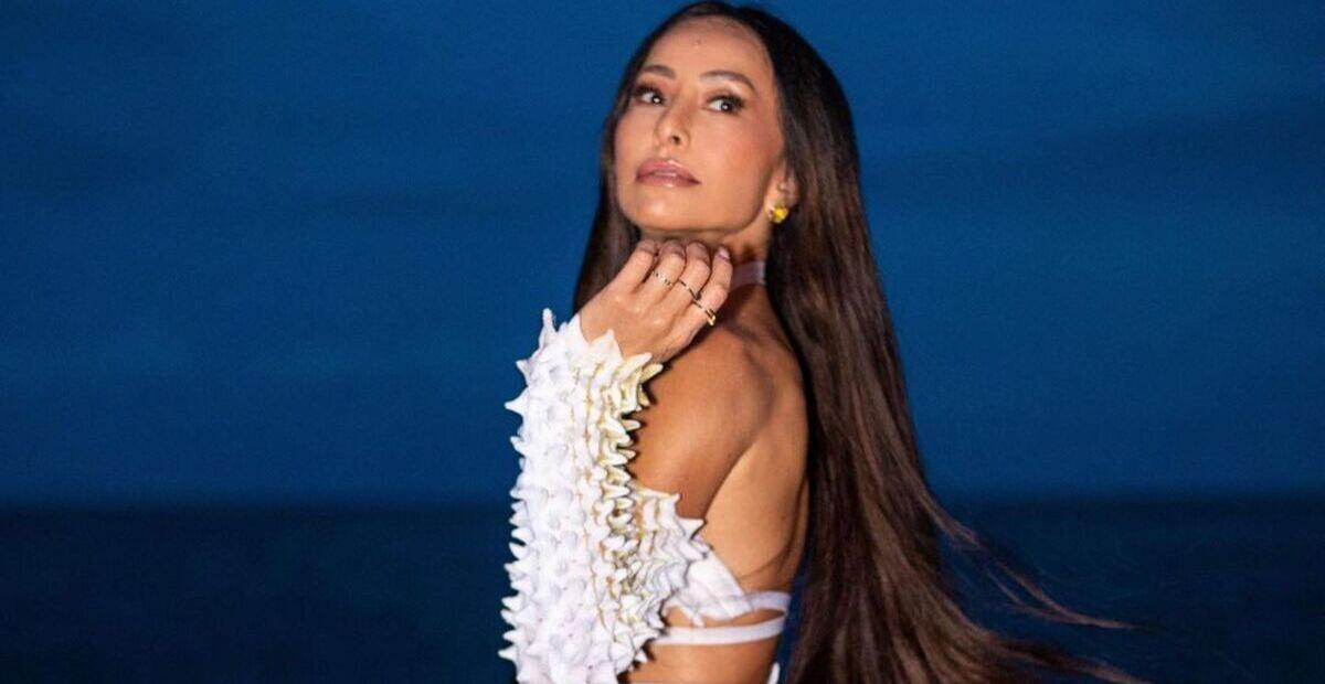 Sabrina Sato mostra fotos de seu Ano Novo sem Duda Nagle