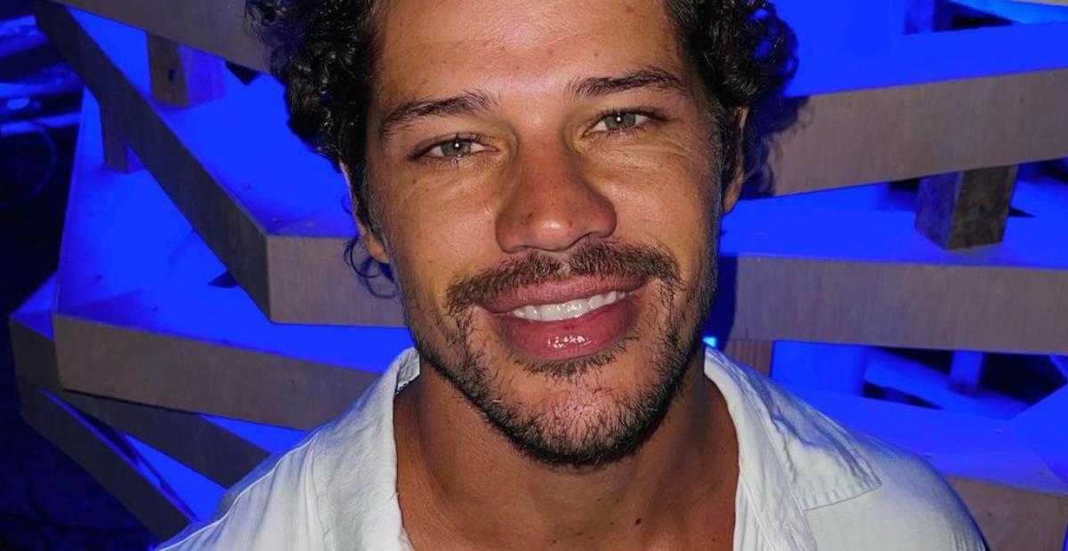 José Loreto aproveita dia de praia no Ceará e arranca suspiros da web: ”Lindo demais”