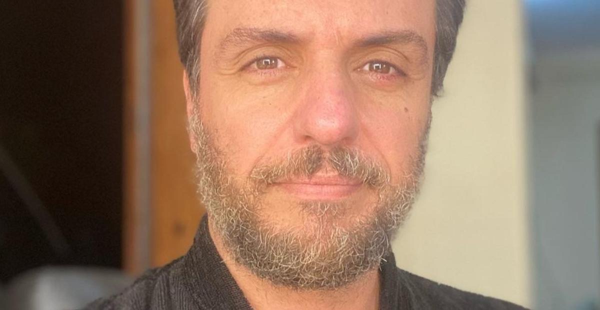 Rodrigo Lombardi curte parque temático de Orlando com o filho e web reage: ”Lindo igual o pai”
