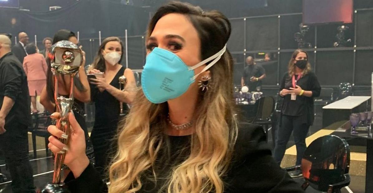 Tatá Werneck dedica prêmio no ‘Melhores do Ano 2021’ ao Paulo Gustavo: ”O maior comediante”