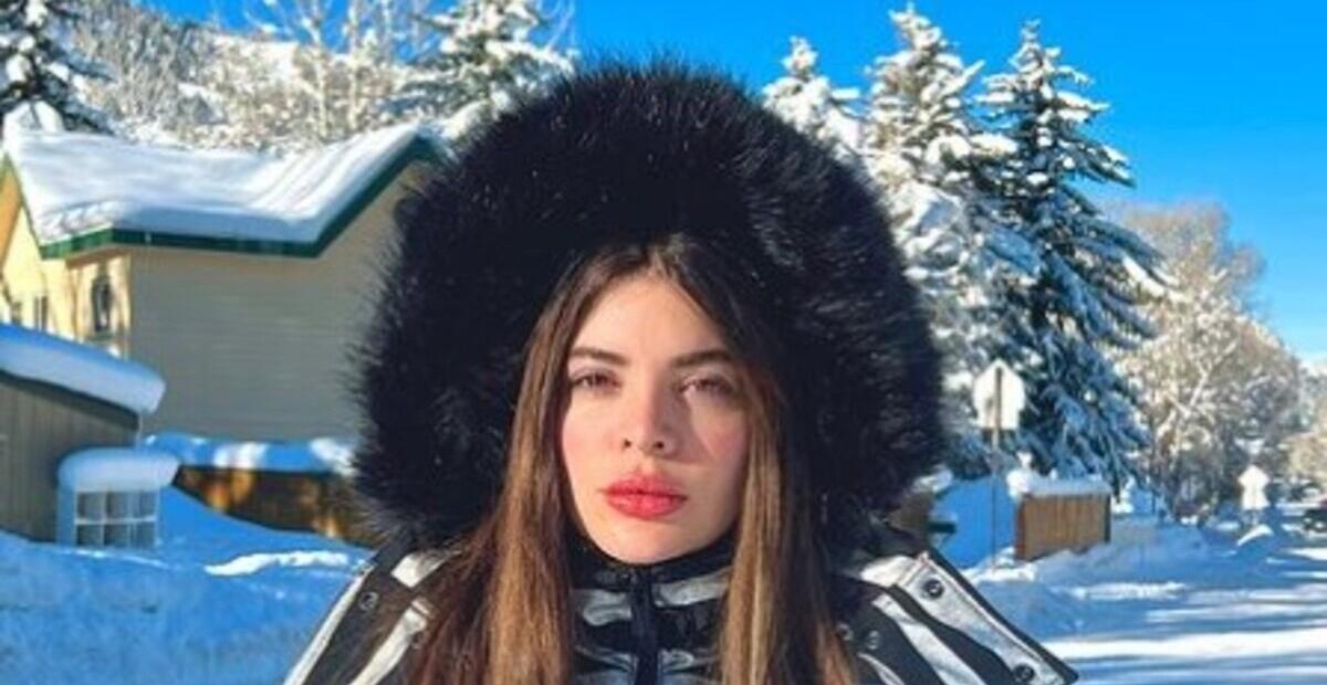 Viajando com Anitta em Aspen, Gkay exibe looks de inverno coloridos e poderosos:”No auge da beleza”
