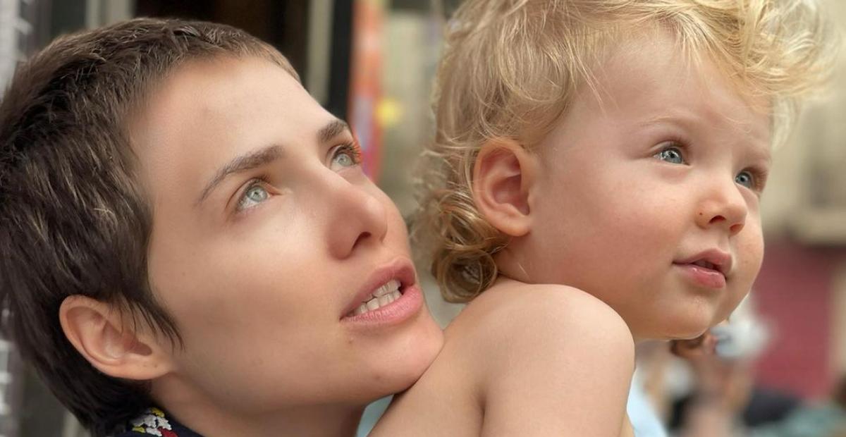 Leticia Colin encanta ao postar cliques fofos do filho, Uri: ”Lindeza!”