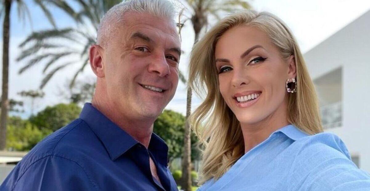 Alexandre Correa se derrete por Ana Hickmann ao relembrar clique com a esposa