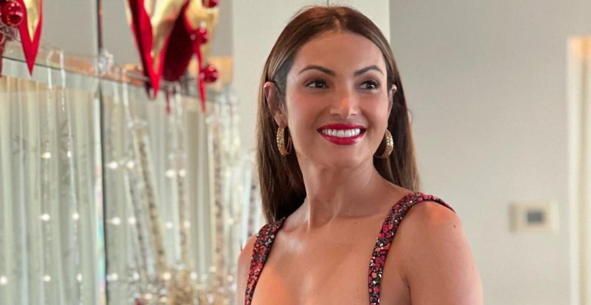 Patrícia Poeta surge super sorridente em sequência de fotos e conquista a web