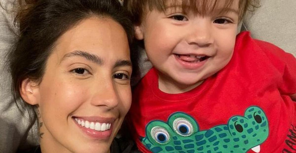 Gabi Brandt mostra Davi de macacãozinho jeans e encanta web: ”Todo perfeitinho”