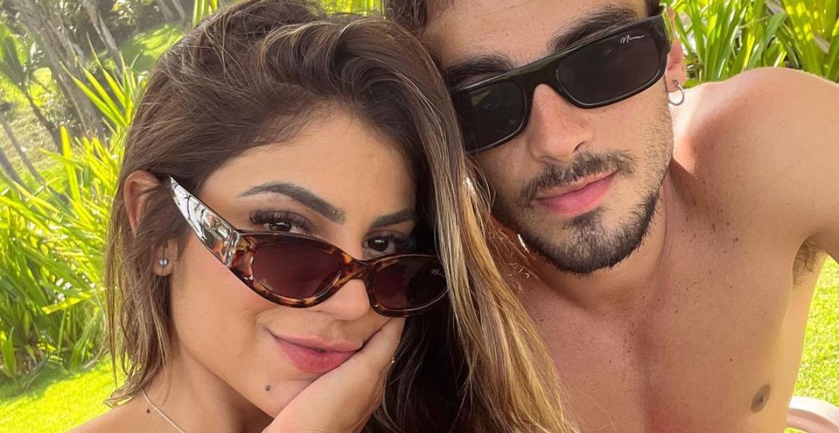 Hariany Almeida abre álbum de viagem pela Bahia com o namorado: ”Me completa”