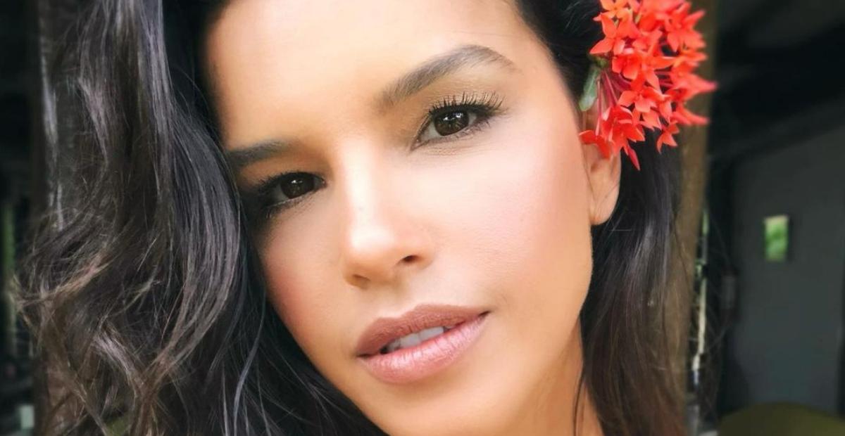 Mariana Rios surge glamourosa em look verão e arranca elogios: ”Sempre maravilhosa!”