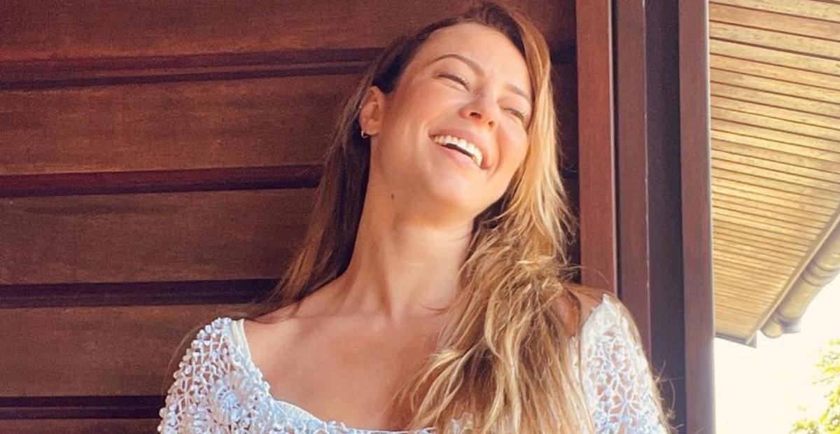Paolla Oliveira mostra reencontro com amigos famosos em Fernando de Noronha