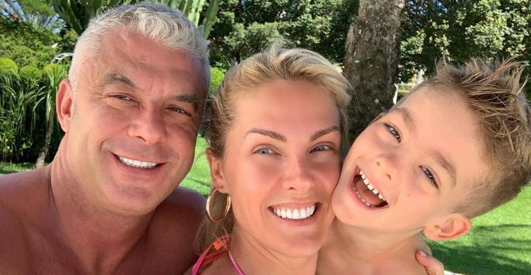Ana Hickmann relembra cliques deslumbrantes de viagem em família para o Caribe: ”Saudades”