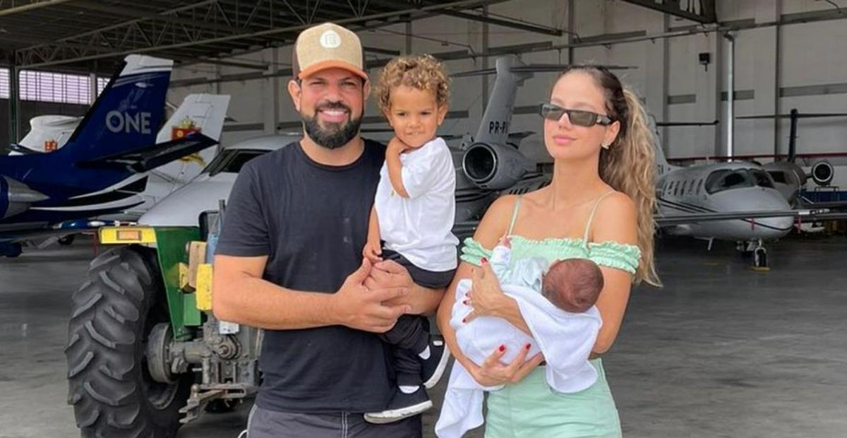 Biah Rodrigues surge coladinha a família durante viagem para São Paulo: ”Chegamos!”