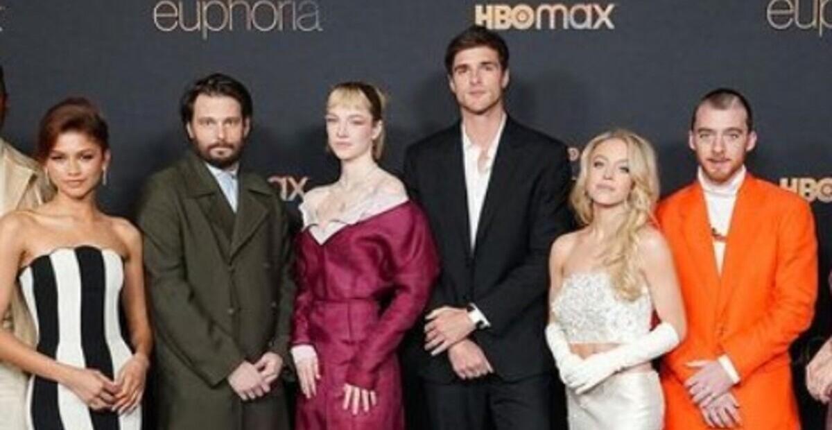 Elenco de Euphoria ostenta beleza em tapete vermelho da première da segunda temporada da série