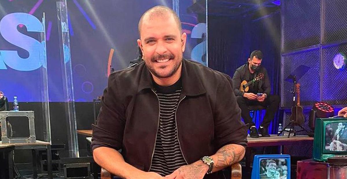 Após casos de covid-19, Diogo Nogueira cancela shows do final de semana e lamenta