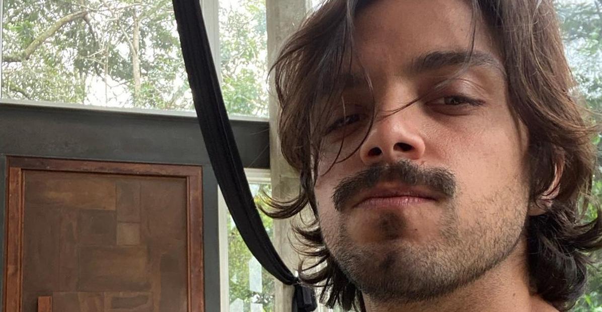 Rodrigo Simas comemora 30 anos ao lado da família e agradece carinho: ”Foi especial”