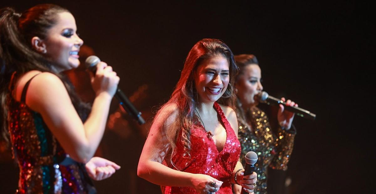 Simone faz participação especial no show de Maiara e Maraisa após Simaria testar positivo para covid