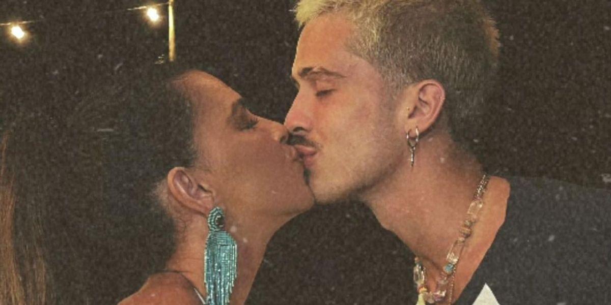 Mariana Rios compartilha foto de selinho em João Guilherme e surpreende a web: “Que sorte”