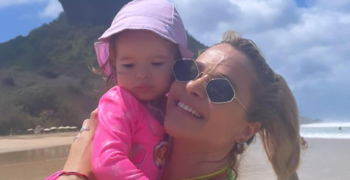 Dany Bananinha encanta fãs ao postar clique da filha, Lara: ”É muito maravilhosa!”