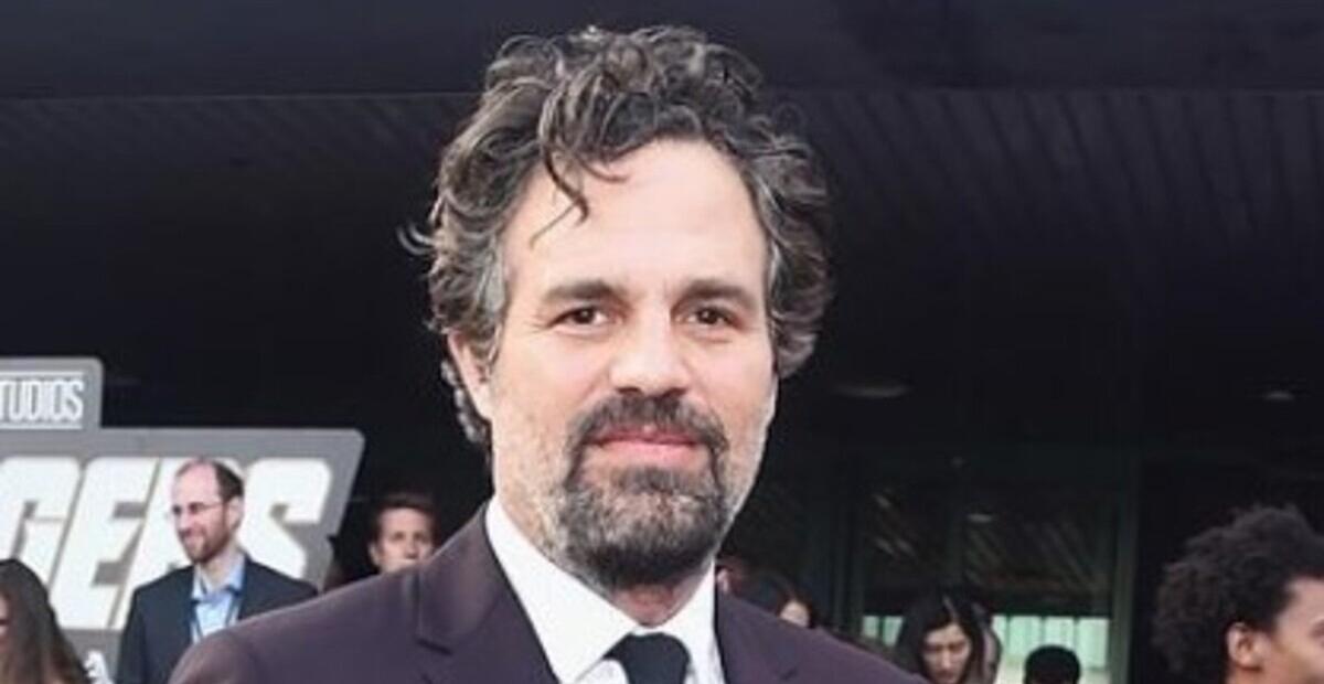 Mark Ruffalo publica clique de seus dois filhos e faz brincadeira: “Se eu soubesse quem é quem”
