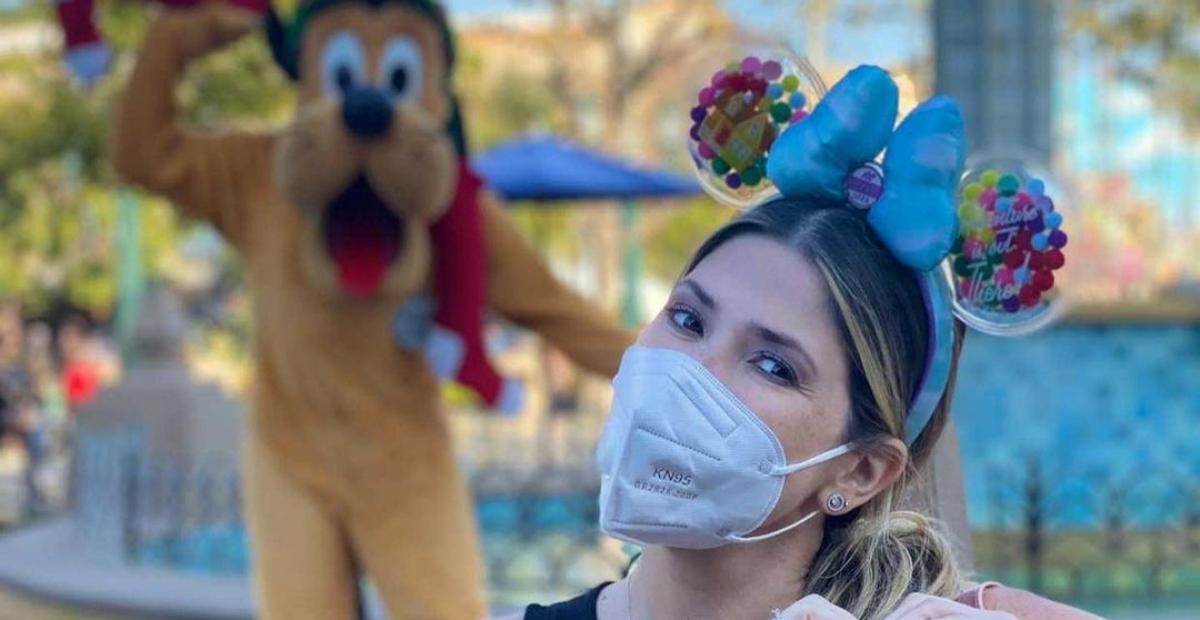 Dani Calabresa se diverte durante visita aos parques da Disney na Califórnia: ”Dia muito feliz!”
