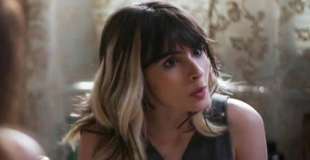Flávia provoca ciúmes ao beijar outro em ‘Quanto Mais Vida, Melhor’