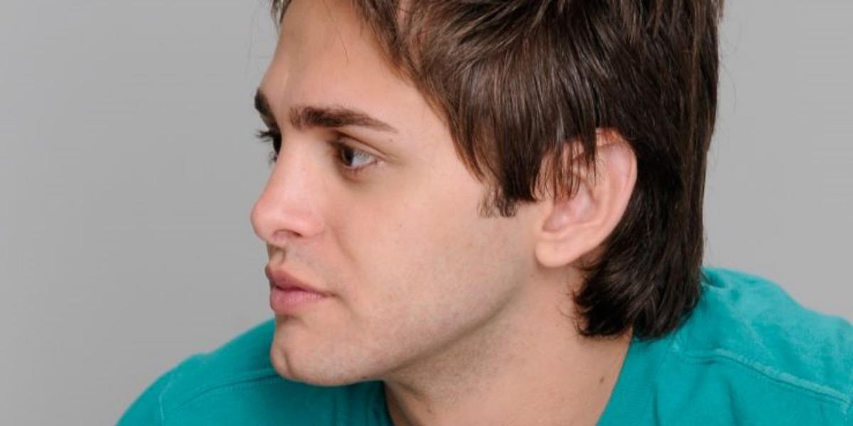 Gustavo Bechara critica ex-participantes de reality shows em novelas: ”Pulou diversas etapas”