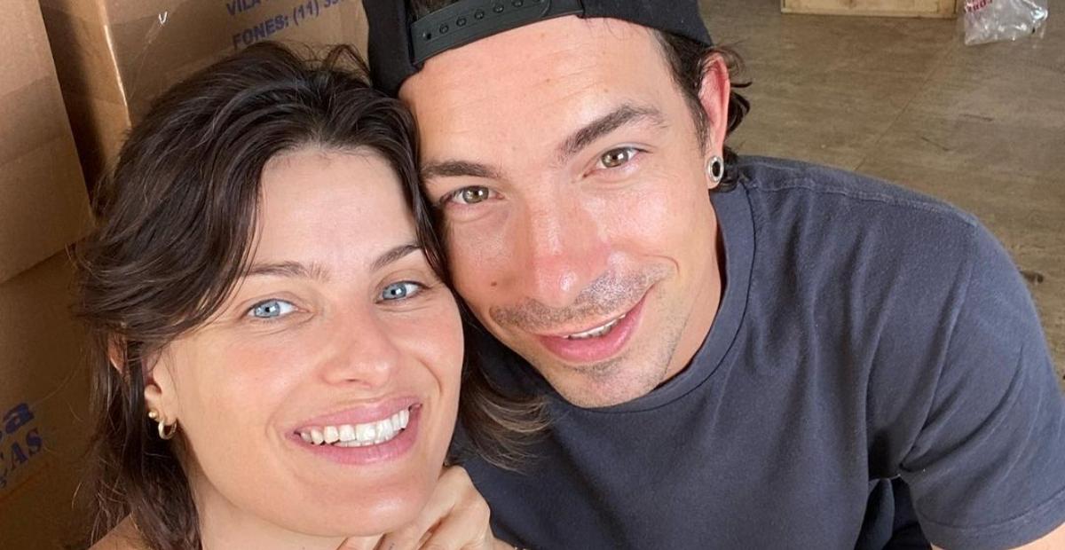 Isabeli Fontana e Di Ferrero se despedem da casa onde moraram por 10 anos