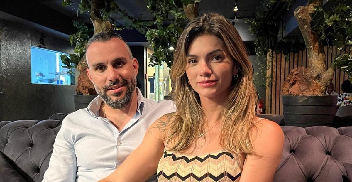 Juntos há 20 anos, Kelly Key posta fotos antigas com Mico Freitas e web compara com Justin Bieber