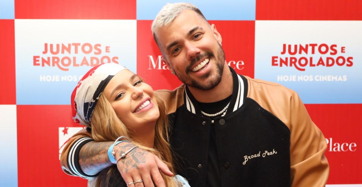 Viih Tube troca beijos com Lipe Ribeiro em première de filme e apresenta o affair para o pai