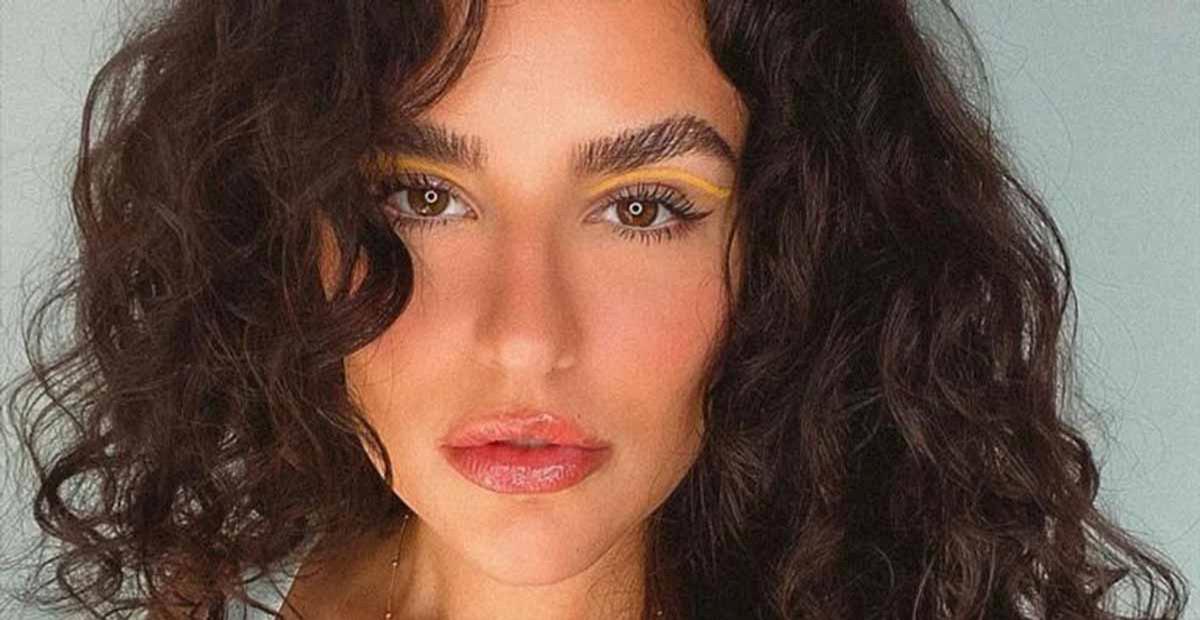 Kéfera surpreende de biquíni e exibe marquinha sensual: ”Olha isso!”